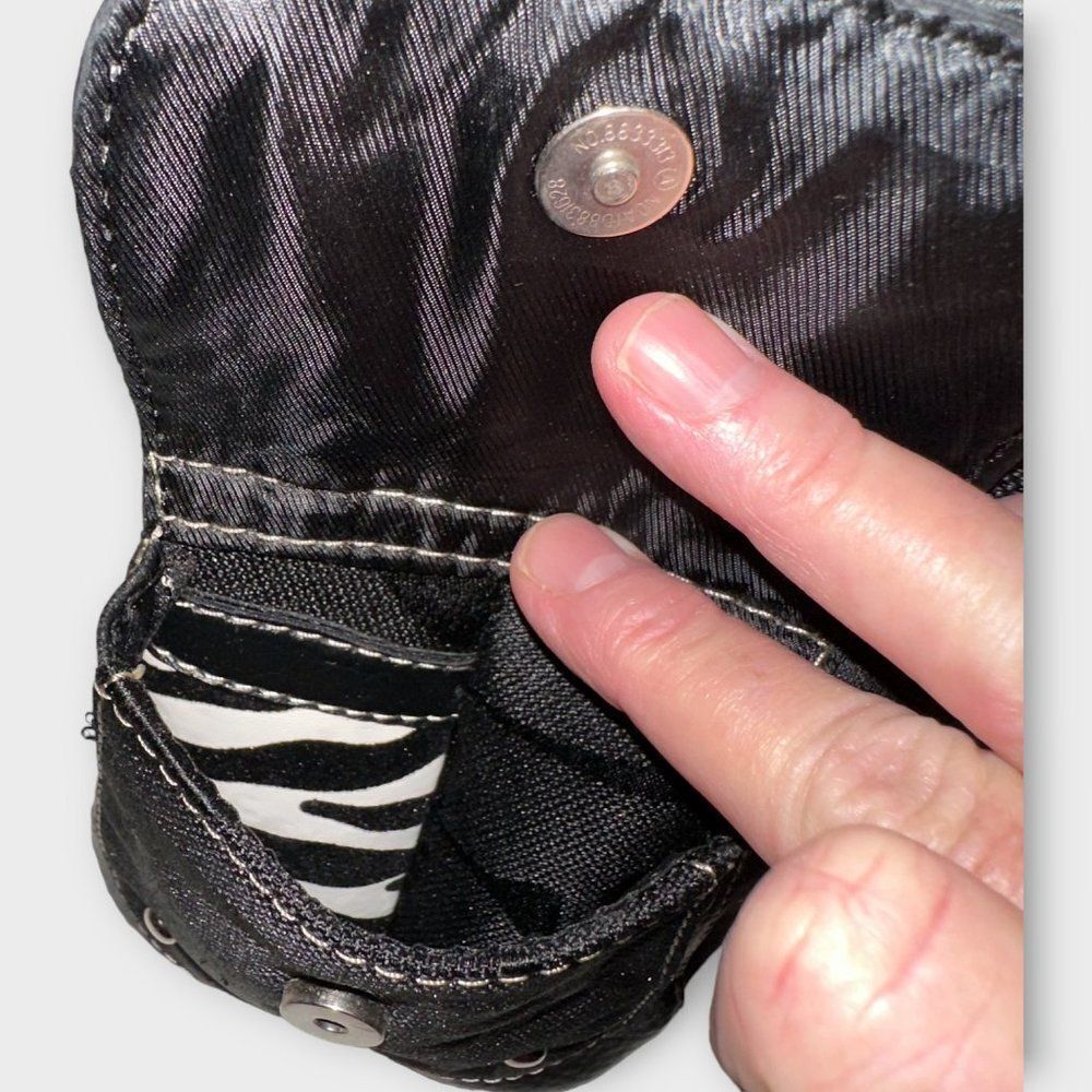 Zebra Striped Block Pattern Shoulder Bag Black an… - image 5